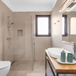 4 Bedroom Amazing In * Kadumi