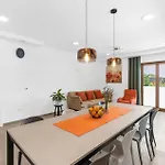 4 Bedroom Amazing In *